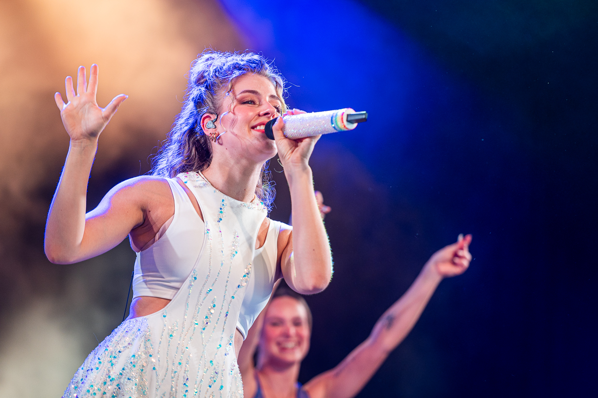 K3 @ Rijvers Festival 2025, picture 12, photographed by Dimitri Vanlommel - FrontView Magazine