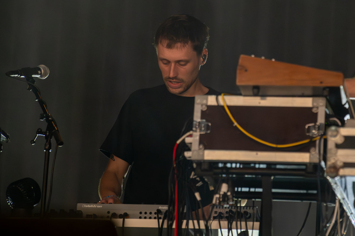 Gotu JIM @ Lowlands, picture 12, photographed by Anoek Houben - FrontView Magazine