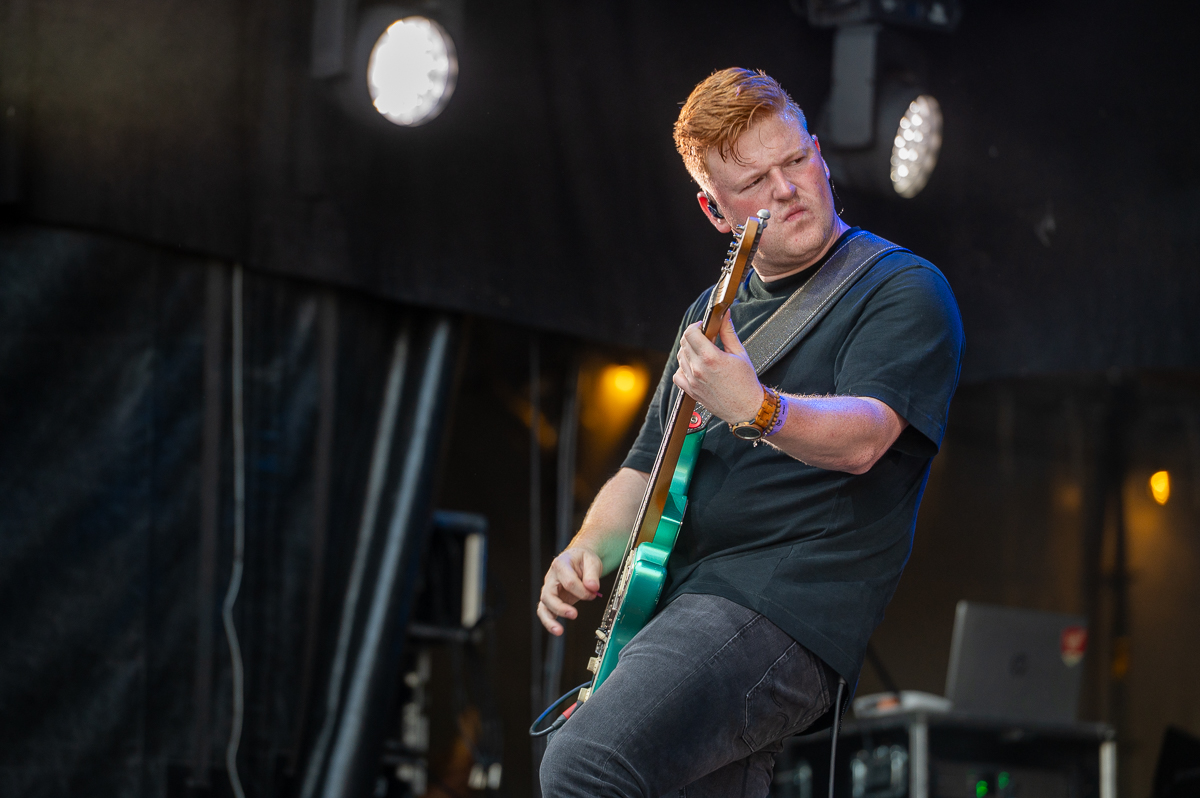 Jet van der Steen @ Rijvers Festival 2025, picture 5, photographed by Dimitri Vanlommel - FrontView Magazine