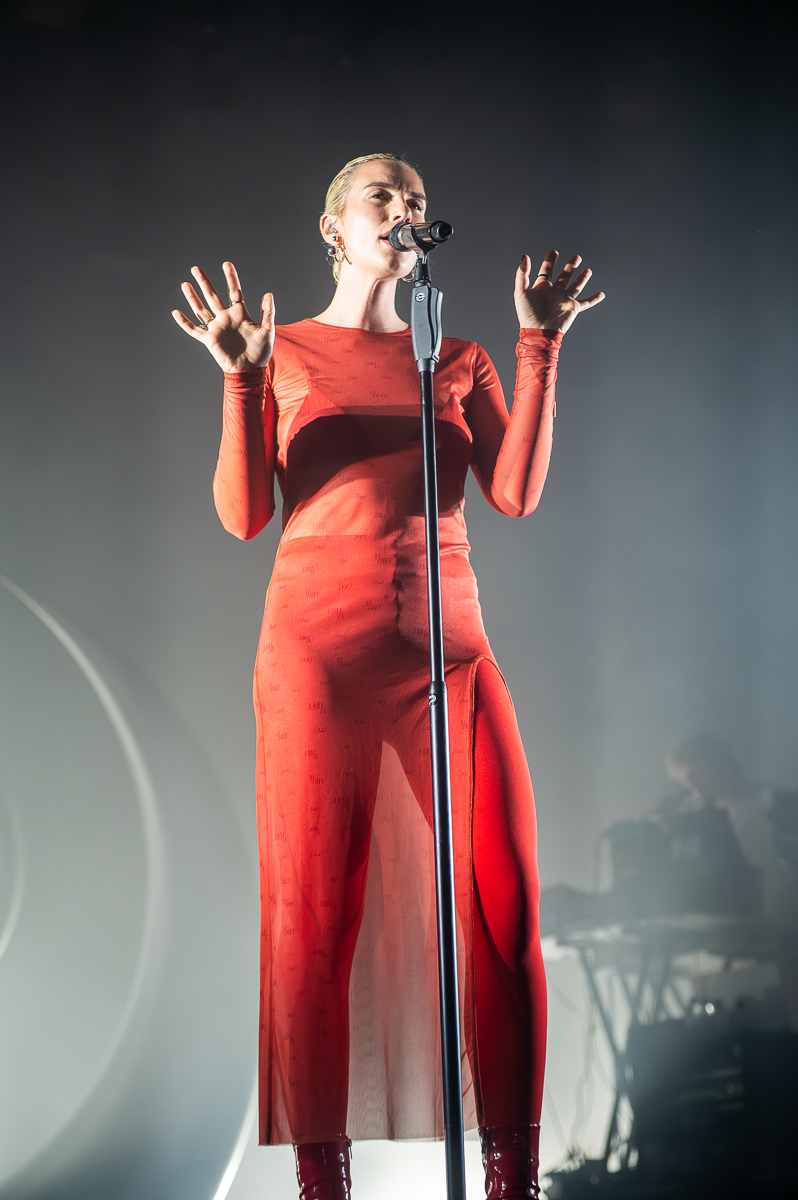 Maan @ Rijvers Festival 2025, picture 14, photographed by Dimitri Vanlommel - FrontView Magazine