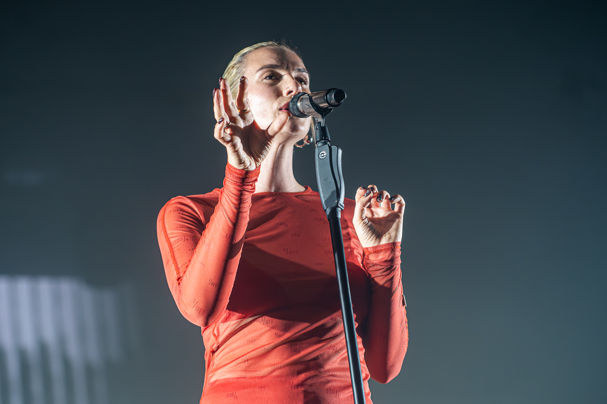 Maan @ Rijvers Festival 2025, picture 15, photographed by Dimitri Vanlommel - FrontView Magazine