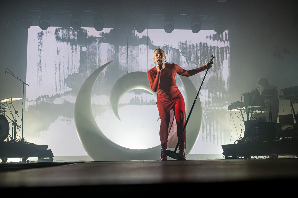 Maan @ Rijvers Festival 2025, picture 16, photographed by Dimitri Vanlommel - FrontView Magazine