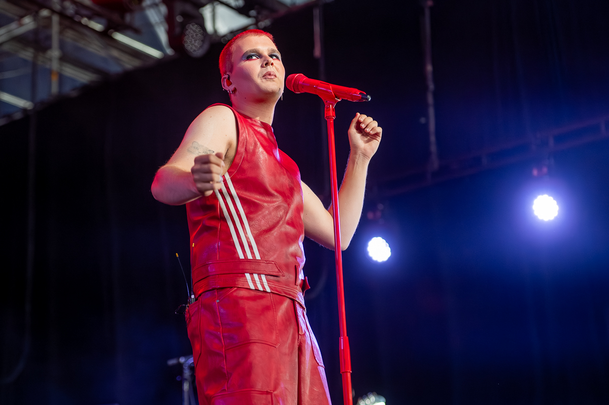 Red Sebastian @ Rijvers Festival 2025, picture 2, photographed by Dimitri Vanlommel - FrontView Magazine
