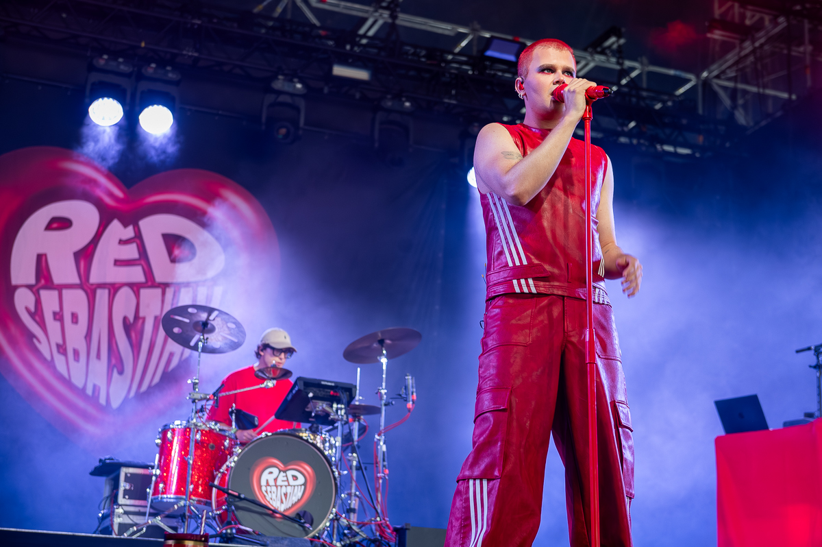 Red Sebastian @ Rijvers Festival 2025, picture 10, photographed by Dimitri Vanlommel - FrontView Magazine