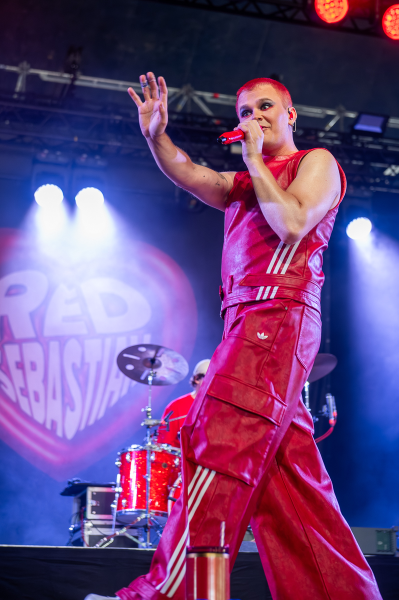 Red Sebastian @ Rijvers Festival 2025, picture 12, photographed by Dimitri Vanlommel - FrontView Magazine
