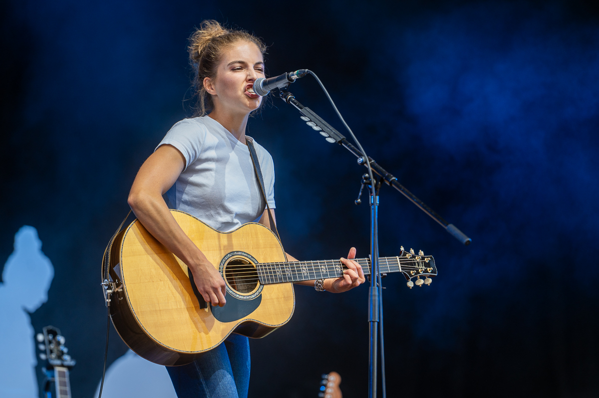 Emmy d'Arc @ Rijvers Festival 2025, picture 3, photographed by Dimitri Vanlommel - FrontView Magazine