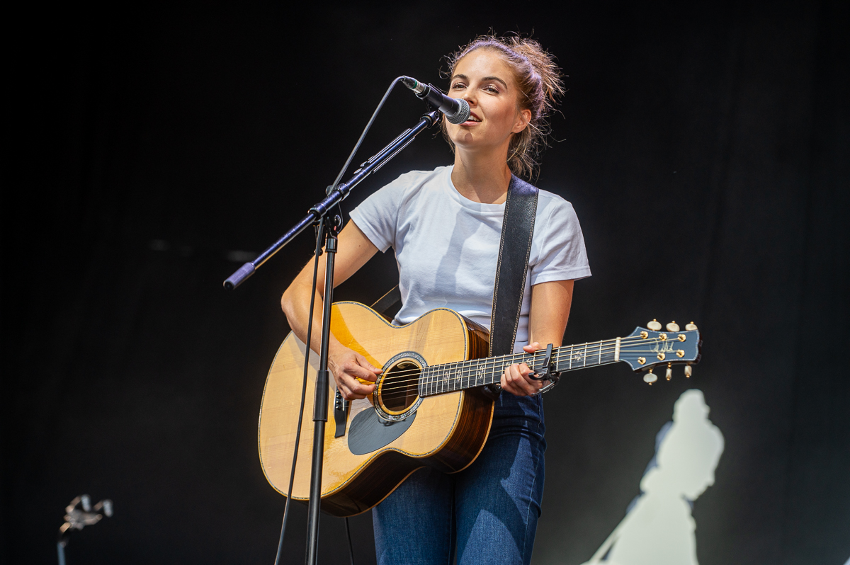Emmy d'Arc @ Rijvers Festival 2025, picture 10, photographed by Dimitri Vanlommel - FrontView Magazine