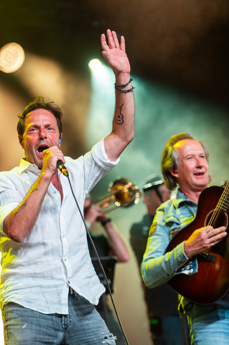 Mama's Jasje @ Rijvers Festival 2025, picture 10, photographed by Dimitri Vanlommel - FrontView Magazine