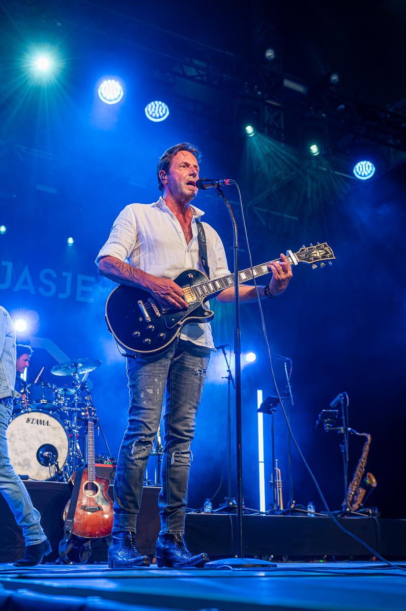 Mama's Jasje @ Rijvers Festival 2025, picture 15, photographed by Dimitri Vanlommel - FrontView Magazine