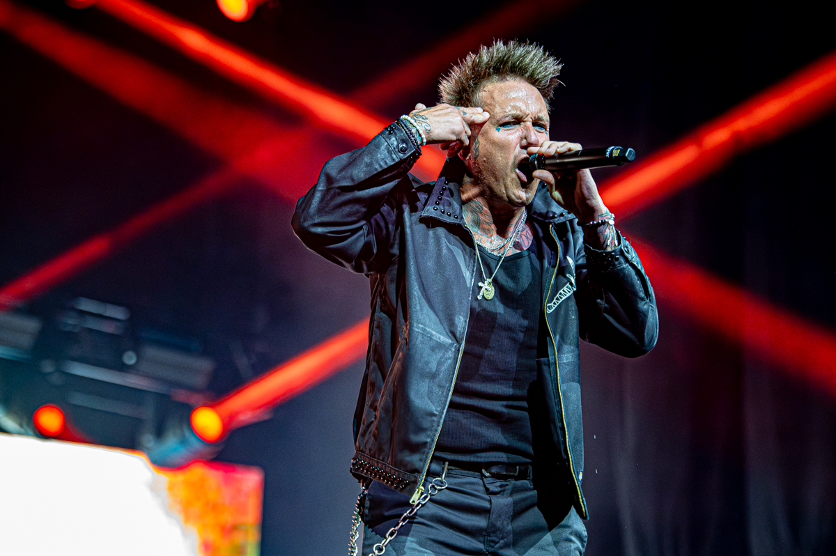 Papa Roach @ Lowlands, foto 12, foto's door Anoek Houben - FrontView Magazine