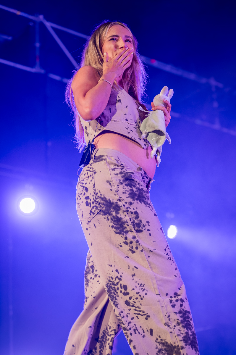 Suzan & Freek @ Rijvers Festival 2025, picture 16, photographed by Dimitri Vanlommel - FrontView Magazine