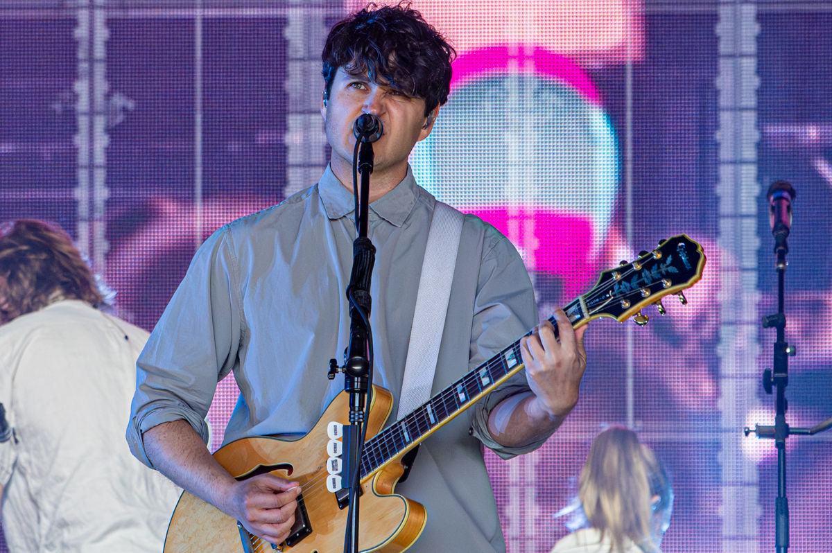 Vampire Weekend @ Lowlands, picture 1, photographed by Anoek Houben - FrontView Magazine