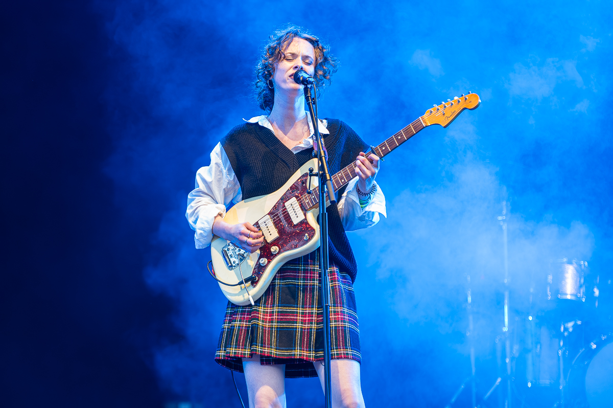 Kids With Buns @ Rijvers Festival 2025, picture 13, photographed by Youri Vanlommel - FrontView Magazine
