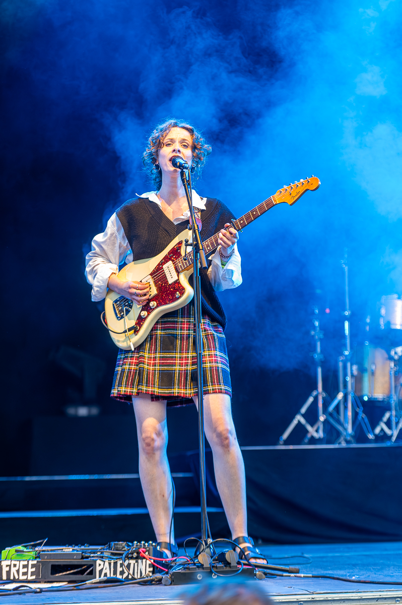 Kids With Buns @ Rijvers Festival 2025, picture 14, photographed by Youri Vanlommel - FrontView Magazine