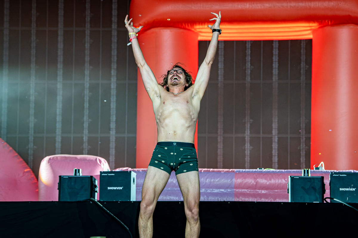 Marc Reblliet @ Lowlands, picture 6, photographed by Anoek Houben - FrontView Magazine