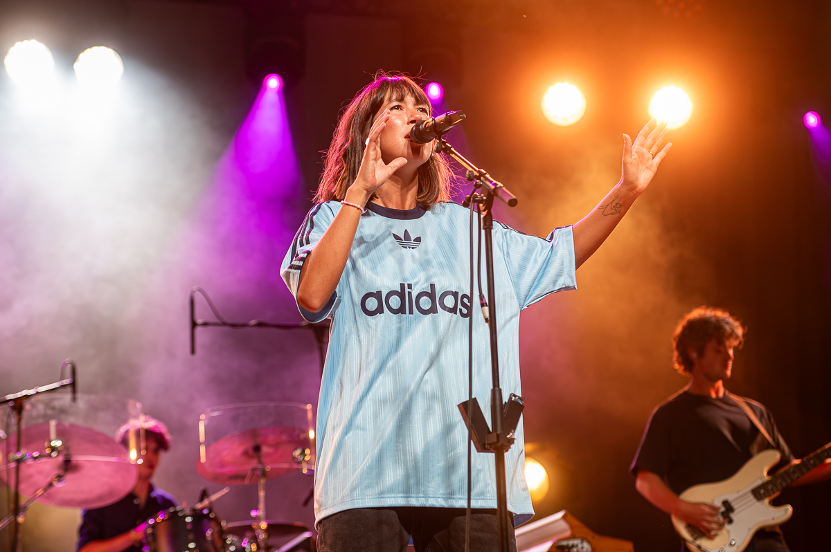 MEAU @ Rijvers Festival 2025, picture 7, photographed by Dimitri Vanlommel - FrontView Magazine