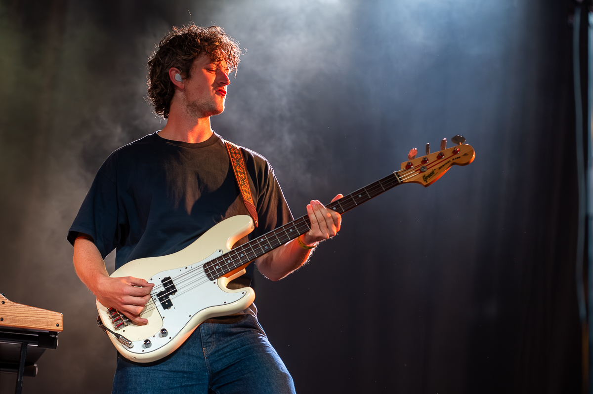 MEAU @ Rijvers Festival 2025, picture 11, photographed by Dimitri Vanlommel - FrontView Magazine