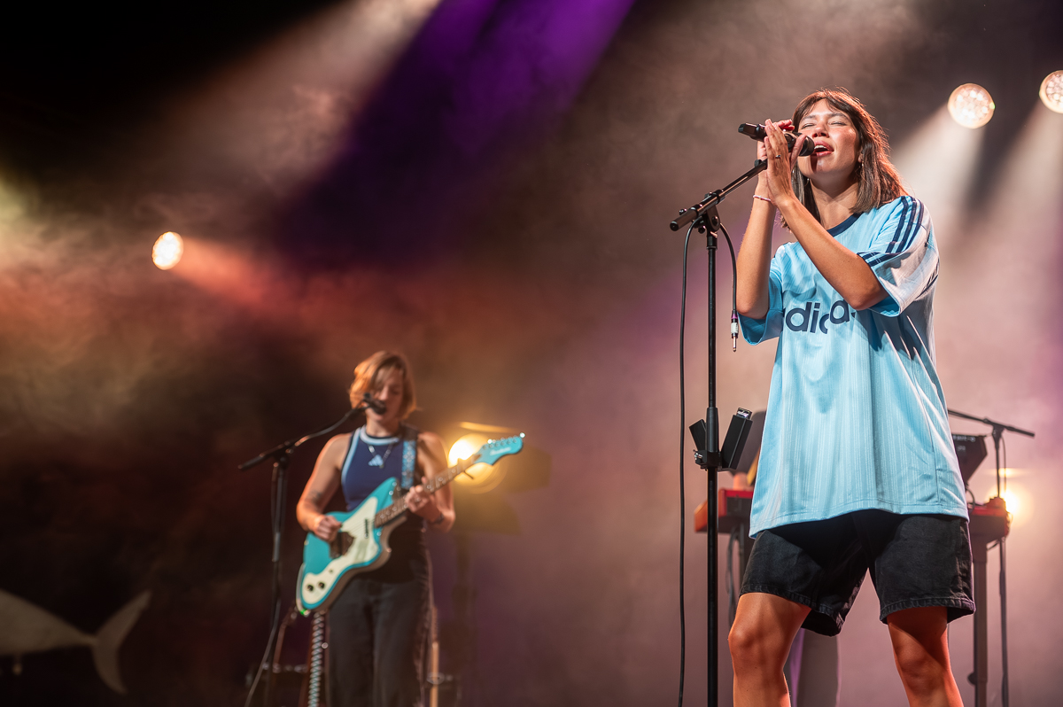 MEAU @ Rijvers Festival 2025, picture 14, photographed by Dimitri Vanlommel - FrontView Magazine