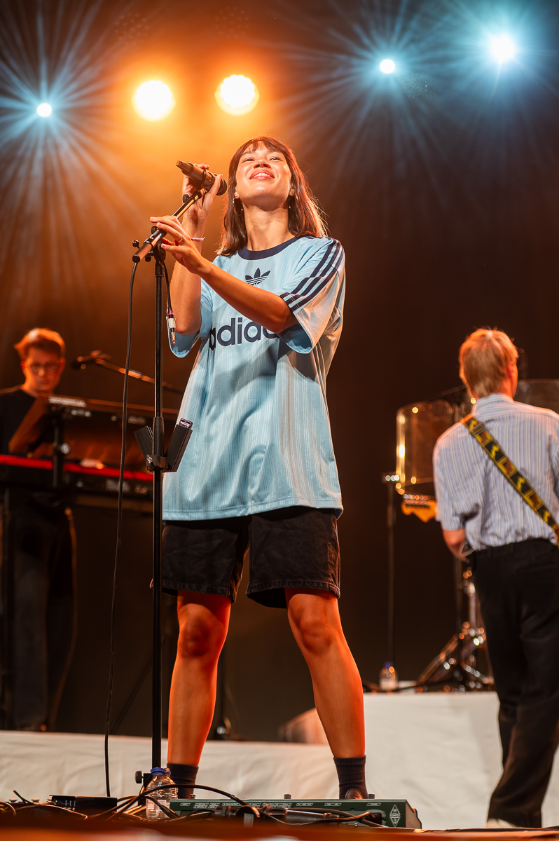 MEAU @ Rijvers Festival 2025, picture 22, photographed by Dimitri Vanlommel - FrontView Magazine