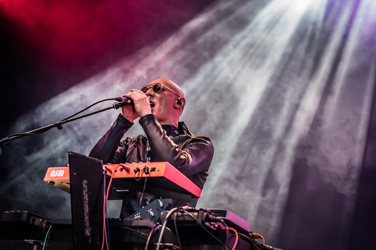 Neon Electronics @ Fonnefeesten 2025, foto 8, foto's door Danny Wagemans - FrontView Magazine