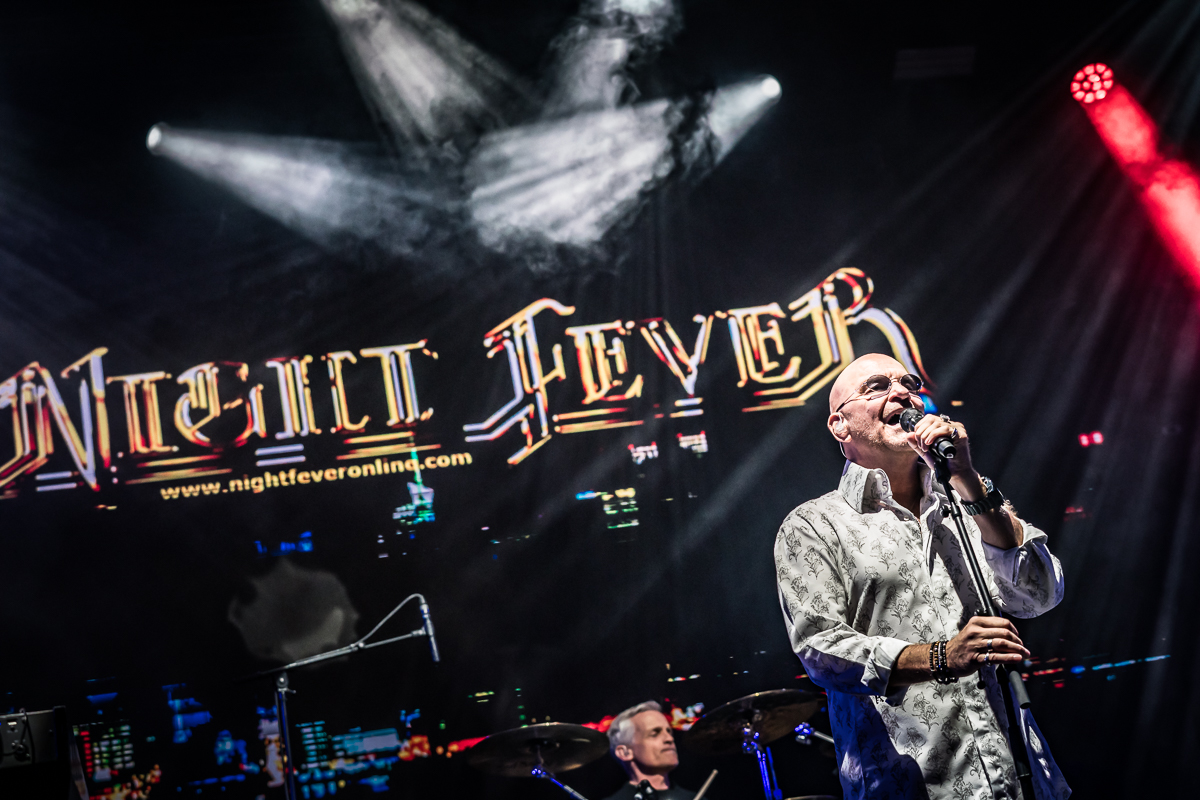 Night Fever - A tribute to the Bee Gees @ Fonnefeesten 2025, foto 6, foto's door Danny Wagemans - FrontView Magazine