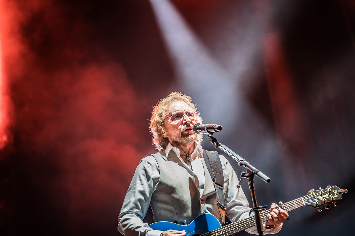 Night Fever - A tribute to the Bee Gees @ Fonnefeesten 2025, foto 18, foto's door Danny Wagemans - FrontView Magazine