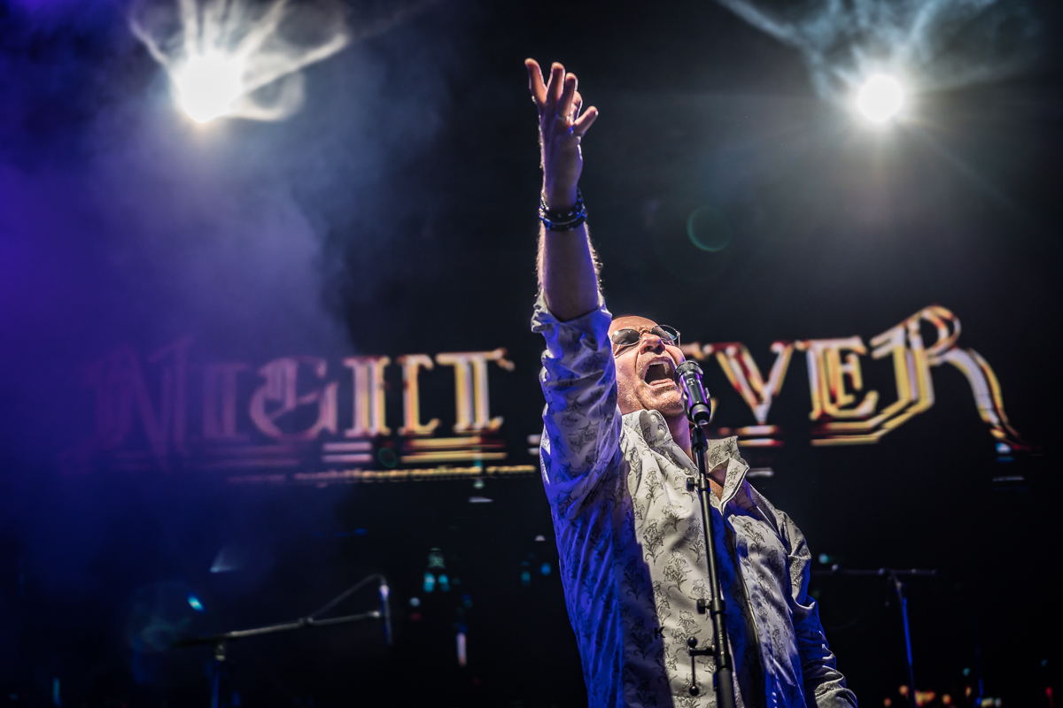Night Fever - A tribute to the Bee Gees @ Fonnefeesten 2025, foto 31, foto's door Danny Wagemans - FrontView Magazine