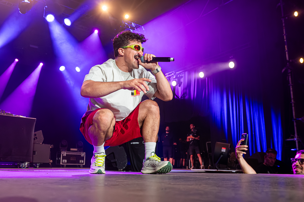 Omdat het kan & Average Rob @ Rijvers Festival 2025, picture 12, photographed by Dimitri Vanlommel - FrontView Magazine