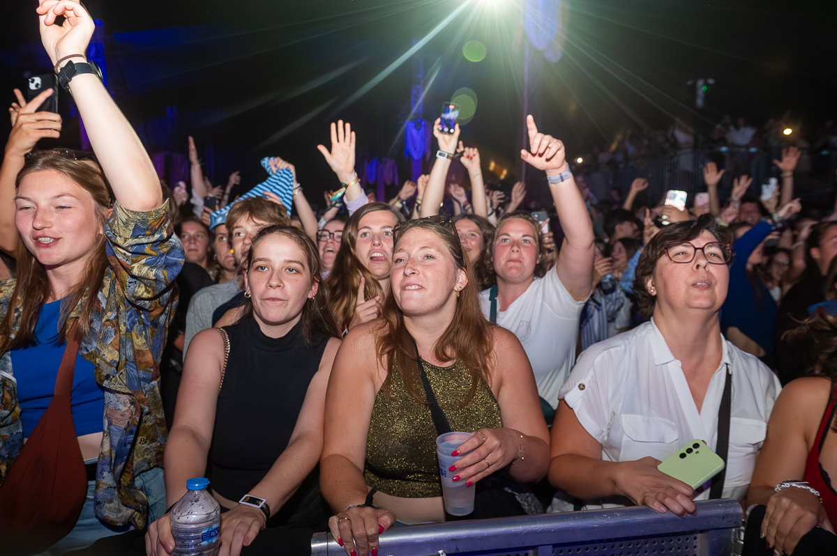 Omdat het kan & Average Rob @ Rijvers Festival 2025, picture 13, photographed by Dimitri Vanlommel - FrontView Magazine