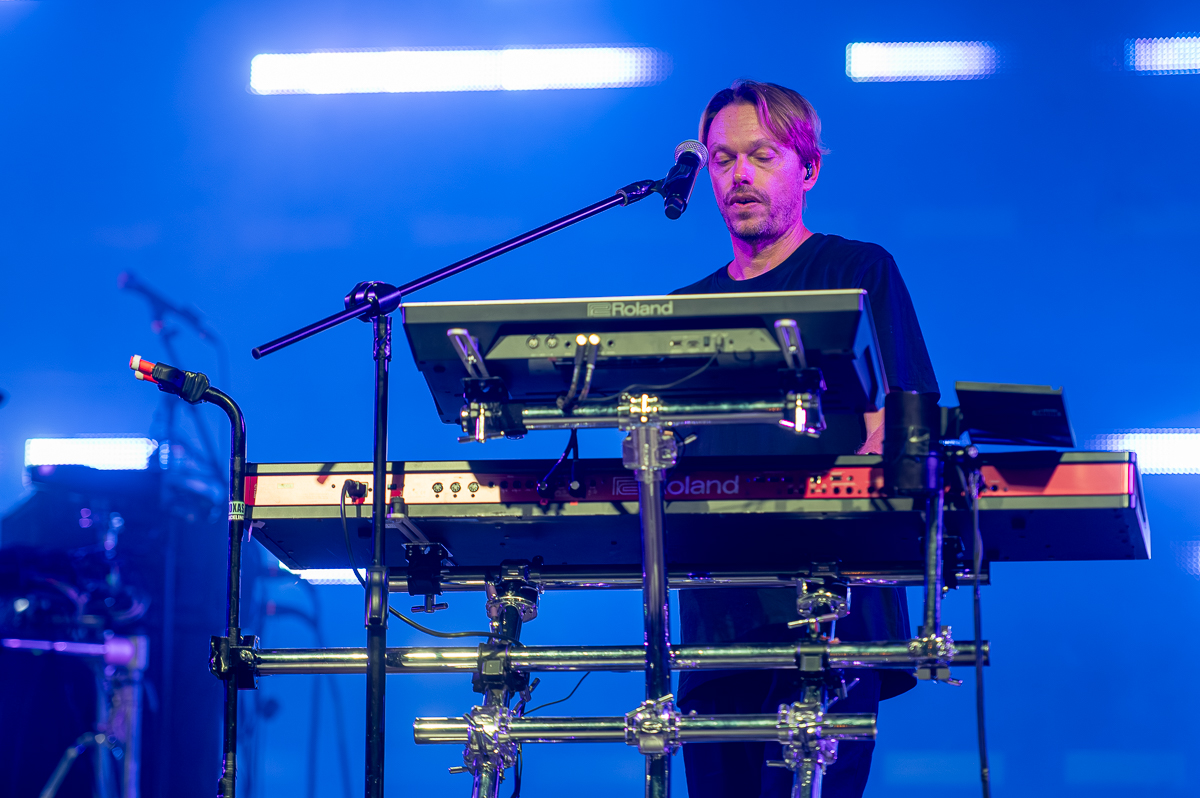 Regi live ft Linda & friends @ Rijvers Festival 2025, foto 11, foto's door Dimitri Vanlommel - FrontView Magazine