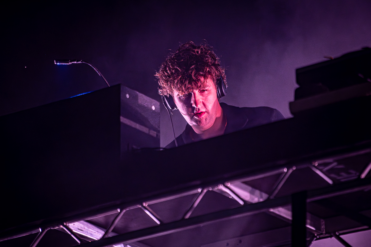 Jamie XX @ Lowlands, picture 4, photographed by Anoek Houben - FrontView Magazine