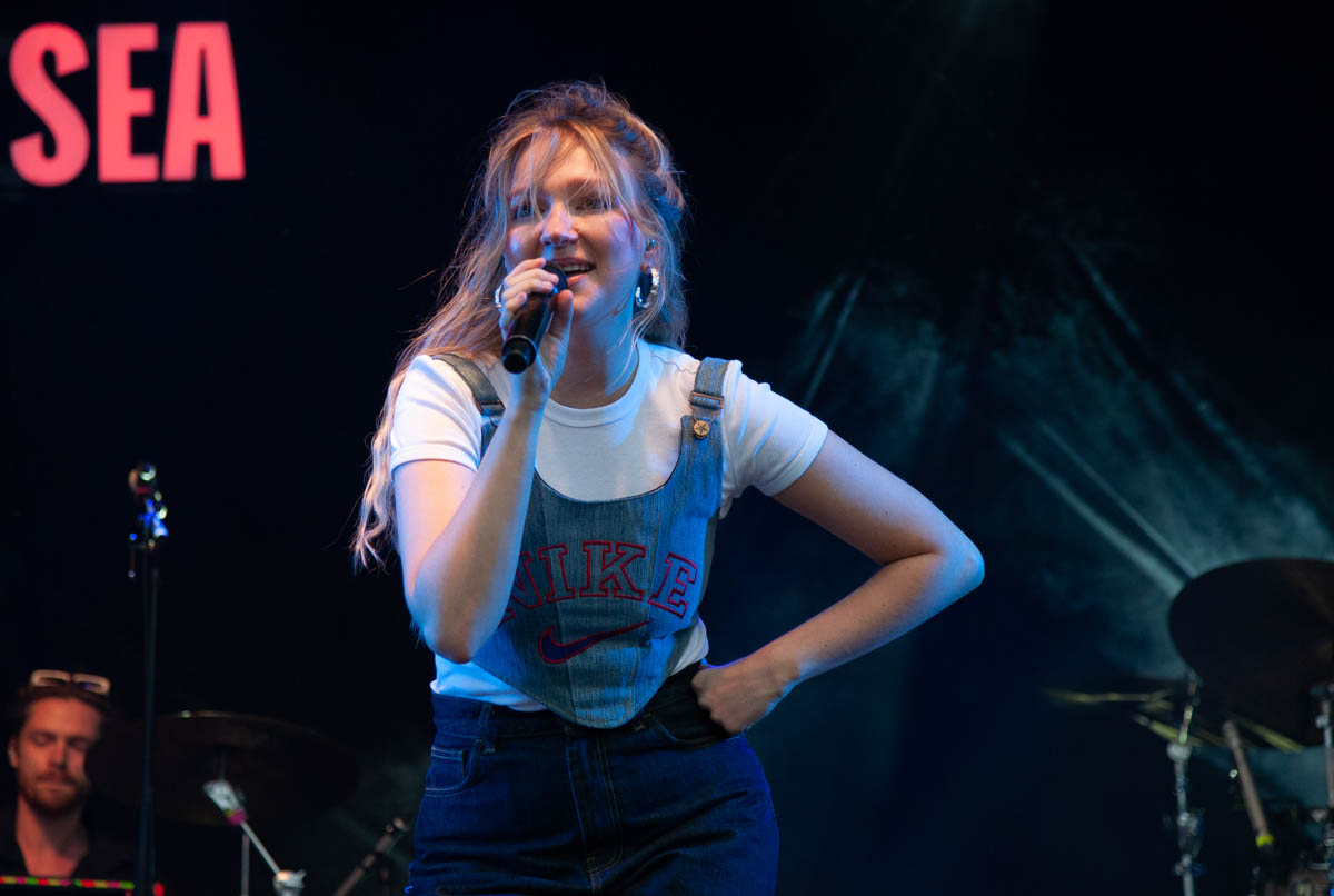 Judith @ Down By The Sea 2025, picture 3, photographed by Peter Minnebo - FrontView Magazine