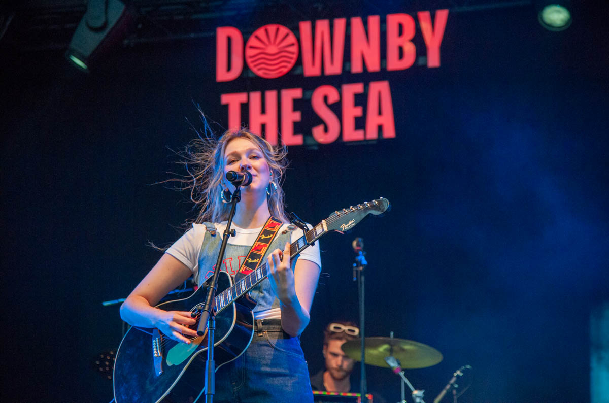 Judith @ Down By The Sea 2025, picture 5, photographed by Peter Minnebo - FrontView Magazine