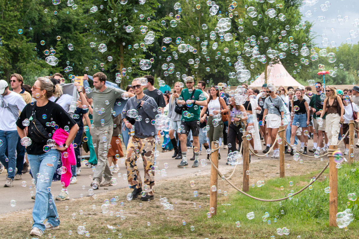 Sfeer @ Lowlands, picture 18, photographed by Anoek Houben - FrontView Magazine