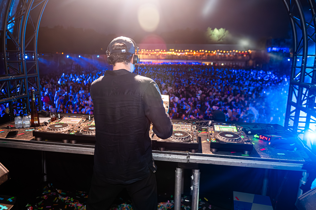Viktor @ Rijvers Festival 2025, picture 4, photographed by Youri Vanlommel - FrontView Magazine