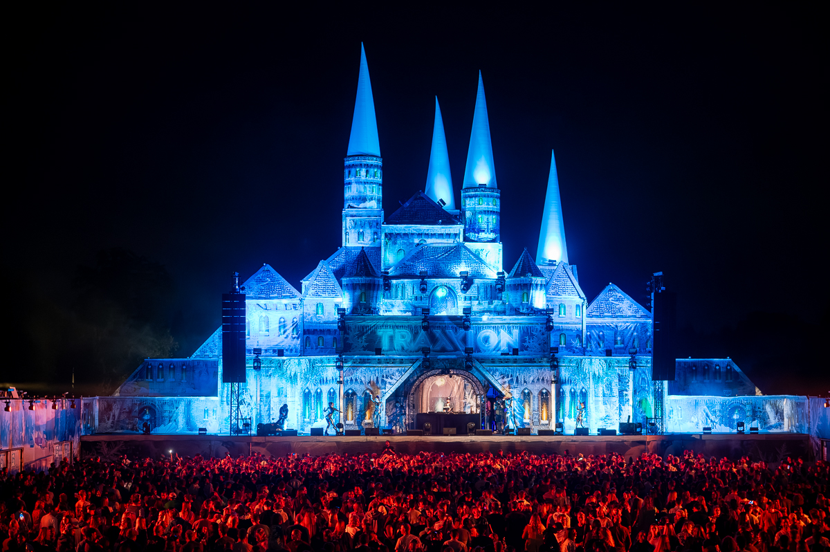 Viktor @ Rijvers Festival 2025, picture 9, photographed by Youri Vanlommel - FrontView Magazine