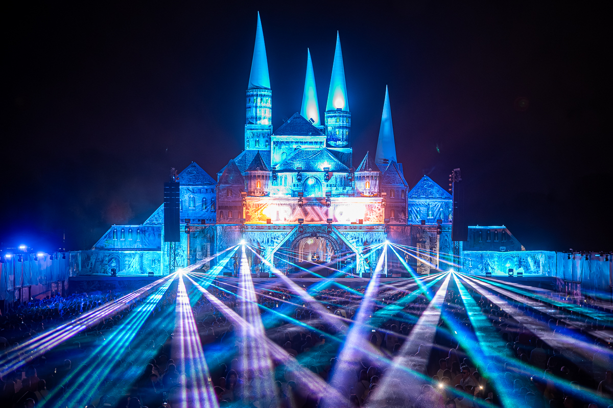 Viktor @ Rijvers Festival 2025, picture 11, photographed by Youri Vanlommel - FrontView Magazine