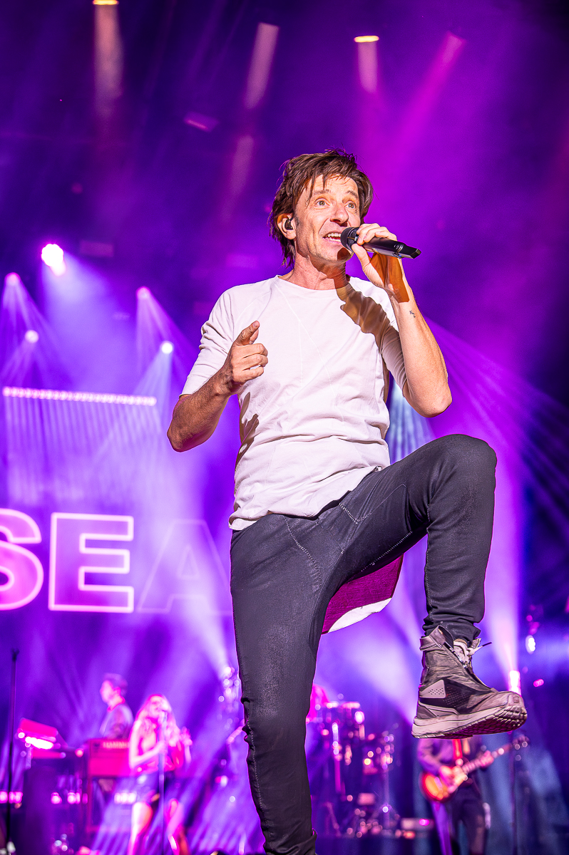 Clouseau @ Marktrock, picture 5, photographed by Anoek Houben - FrontView Magazine