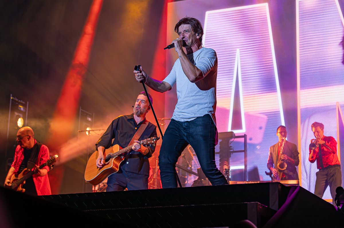 Clouseau @ Marktrock, picture 14, photographed by Anoek Houben - FrontView Magazine