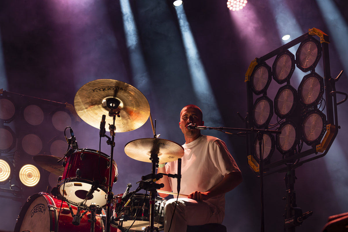 Equal Idiots @ Beveren Buiten, picture 4, photographed by Bart Janssens - FrontView Magazine