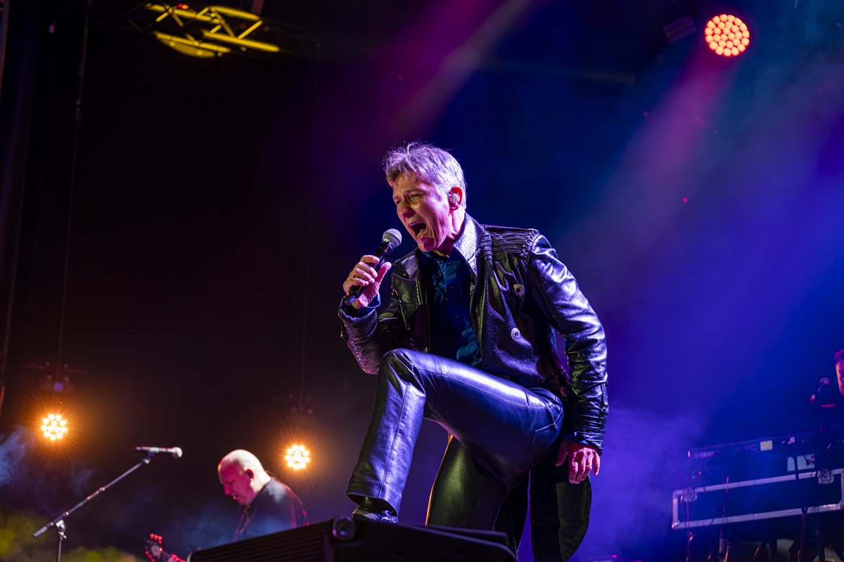 Helmut Lotti @ Beveren Buiten, picture 3, photographed by Bart Janssens - FrontView Magazine