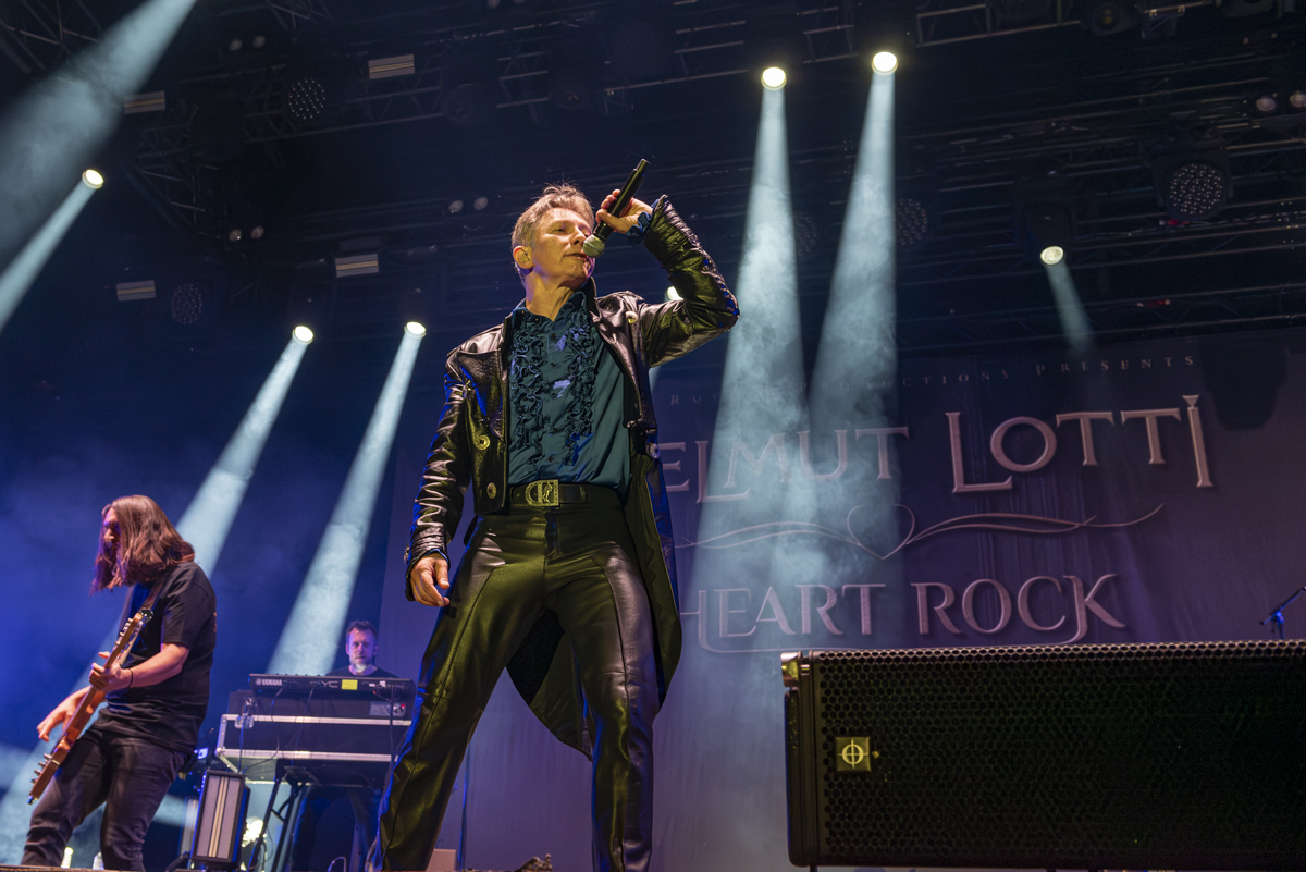Helmut Lotti @ Beveren Buiten, picture 19, photographed by Bart Janssens - FrontView Magazine