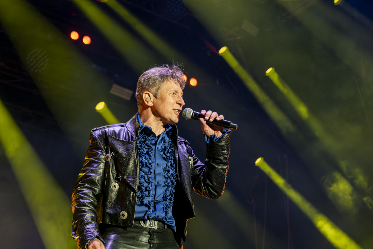 Helmut Lotti @ Beveren Buiten, picture 20, photographed by Bart Janssens - FrontView Magazine