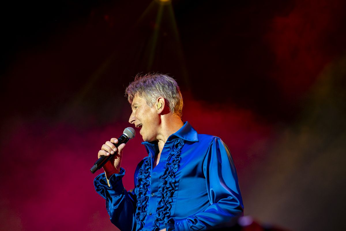 Helmut Lotti @ Beveren Buiten, picture 23, photographed by Bart Janssens - FrontView Magazine