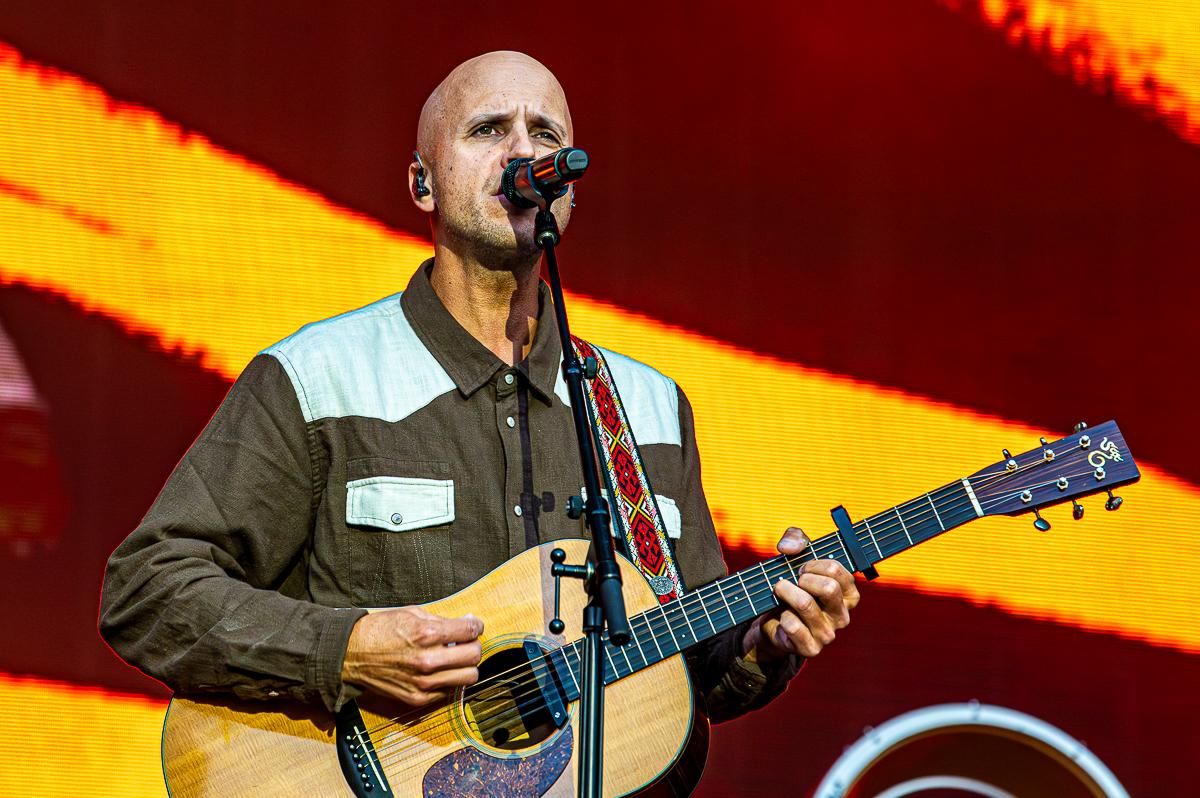 Milow @ Marktrock 2025, foto 6, foto's door Anoek Houben - FrontView Magazine