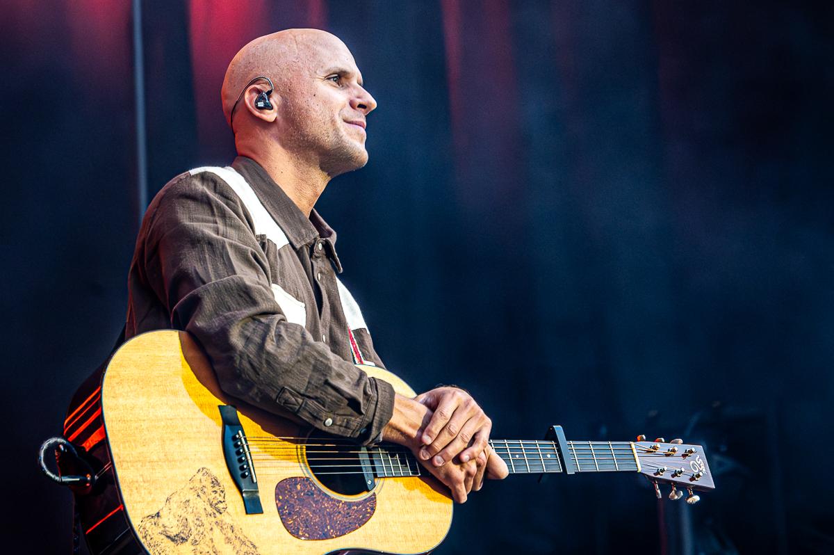 Milow @ Marktrock 2025, foto 7, foto's door Anoek Houben - FrontView Magazine