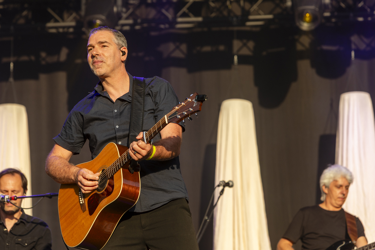 Yevgueni @ Maanrock 2025, foto 20, foto's door Edwin Houdevelt - FrontView Magazine