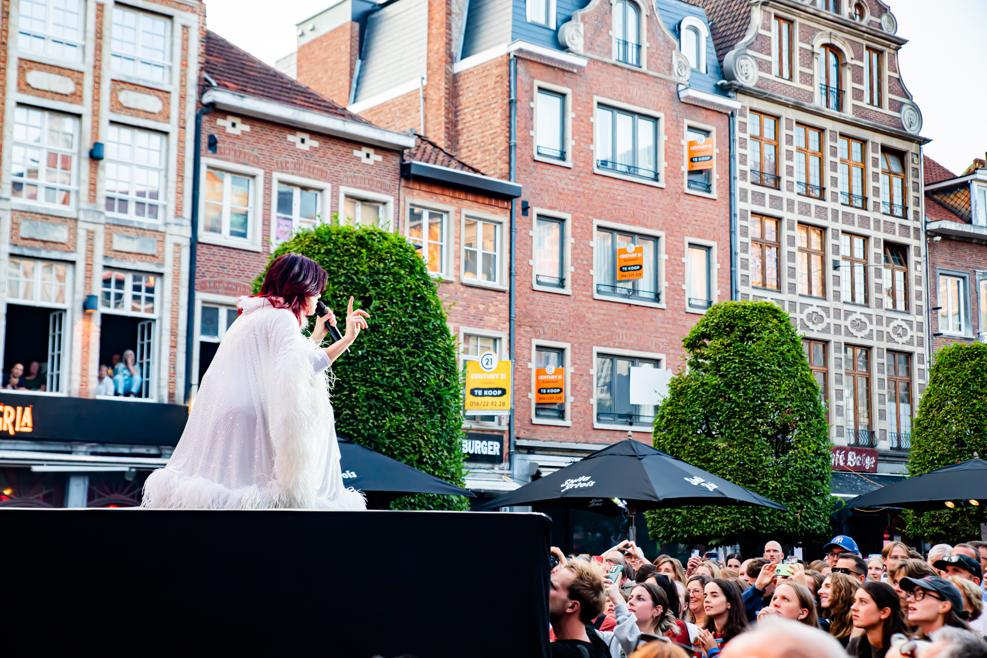 Sylvie Kreusch @ Marktrock, picture 23, photographed by Leen Verlinden - FrontView Magazine