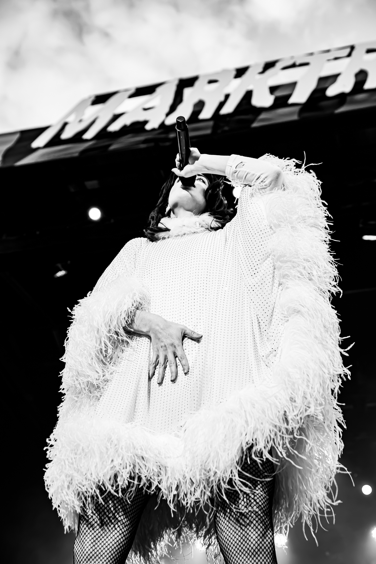 Sylvie Kreusch @ Marktrock, picture 26, photographed by Leen Verlinden - FrontView Magazine
