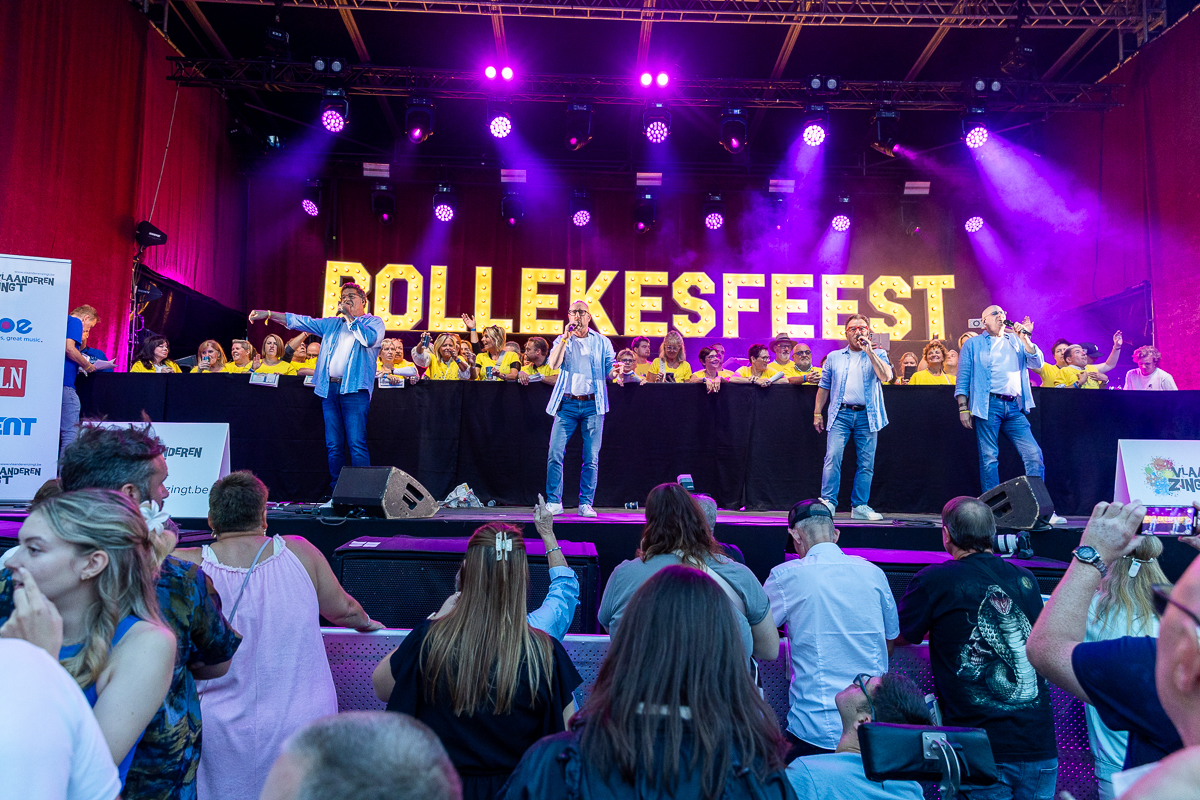 4TACT - Vlaanderen Zingt @ Bollekesfeesten Antwerpen, foto 1, foto's door Paul Jongeneelen - FrontView Magazine